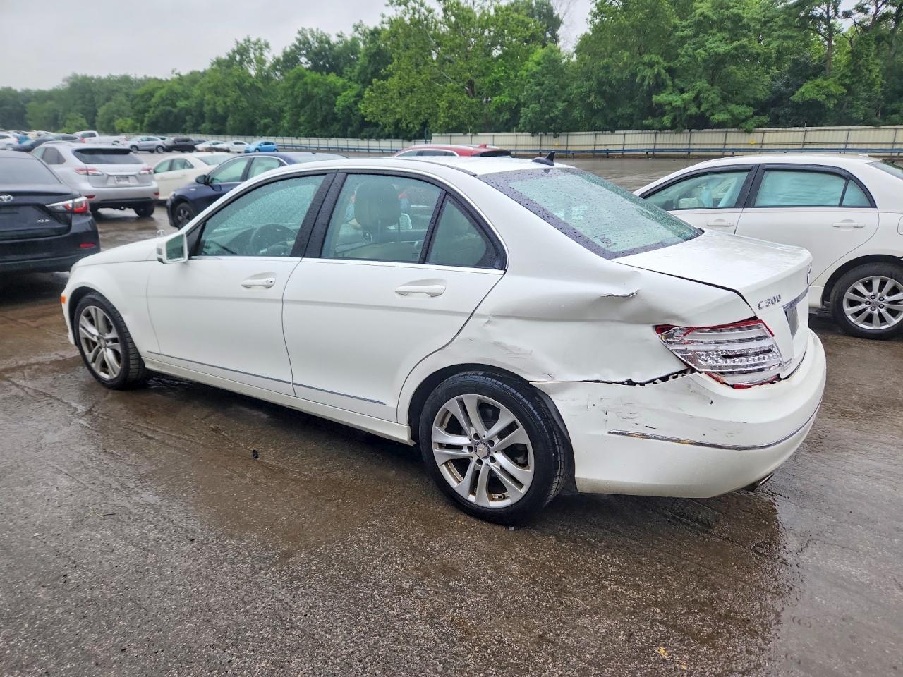 2013 Mercedes-Benz C 300 4Matic - Фото 2