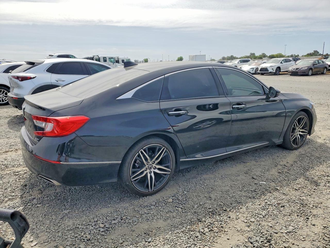 2021 Honda Accord Touring - Фото 3