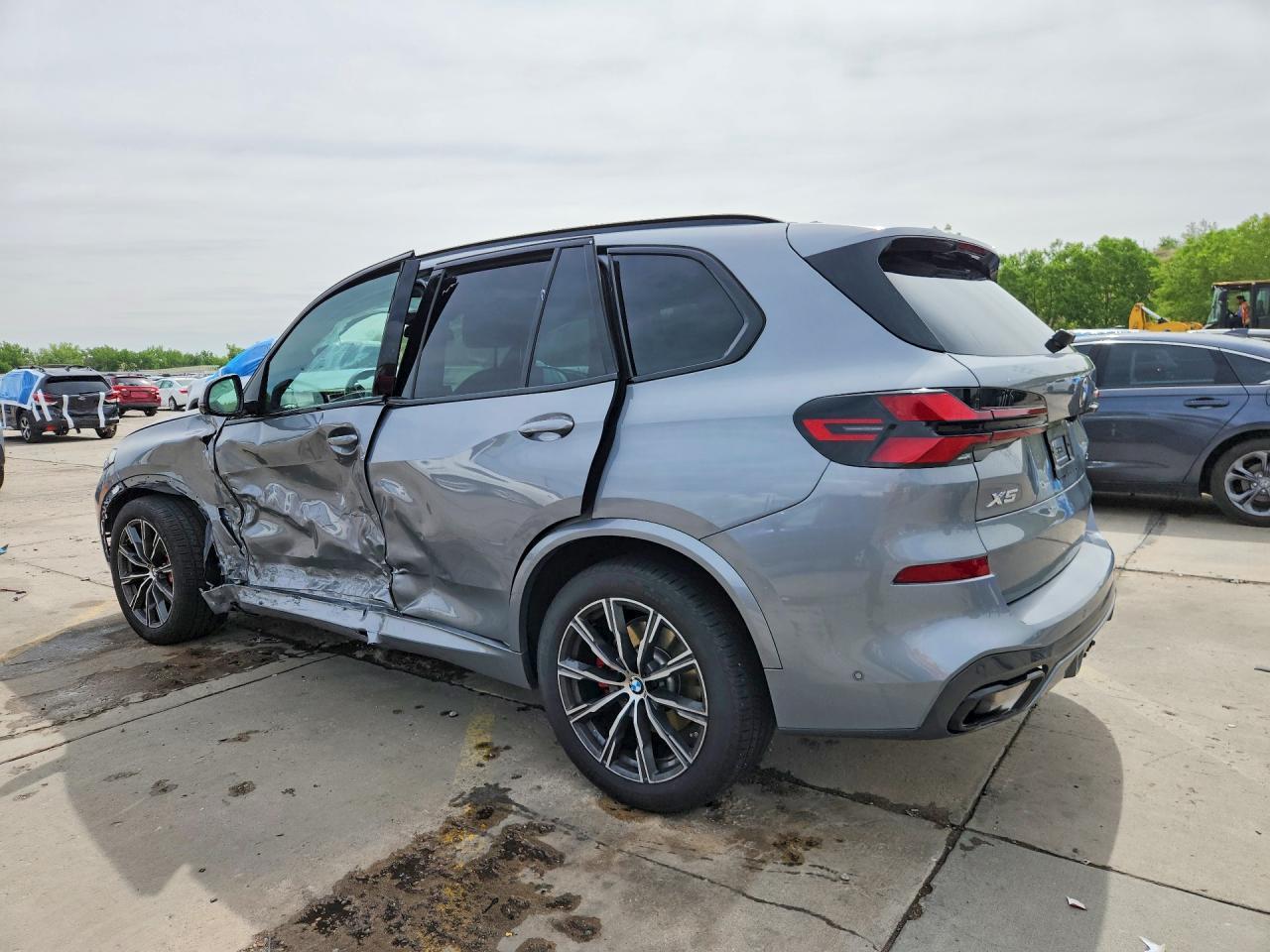 2025 BMW X5 xDrive40I - Фото 2