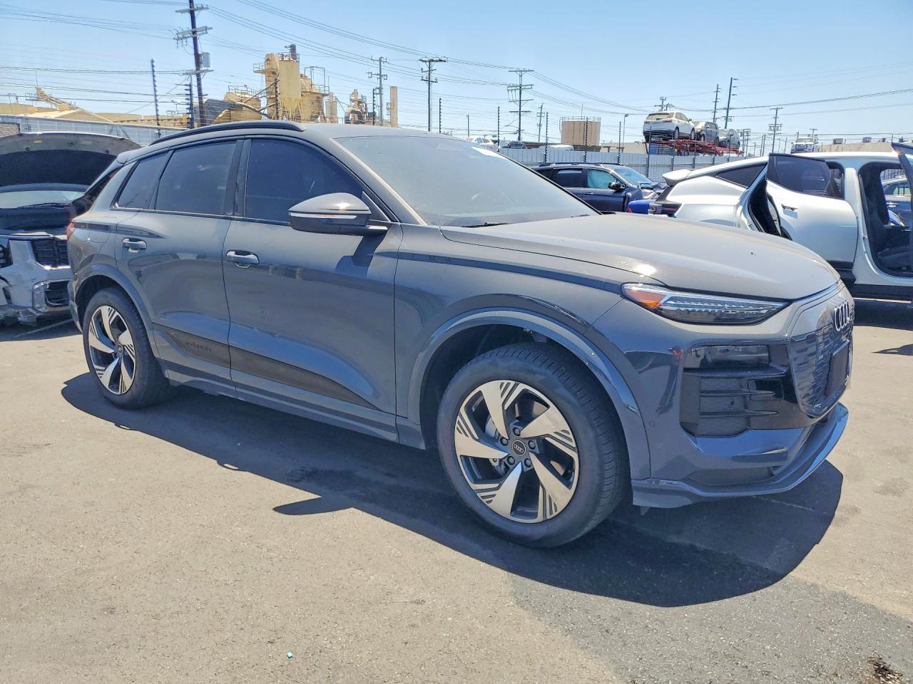 2025 Audi Q6 E-Tron Premium Plus - Image 4