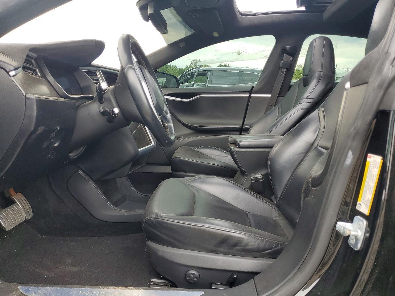 2014 Tesla Model S - Image 7