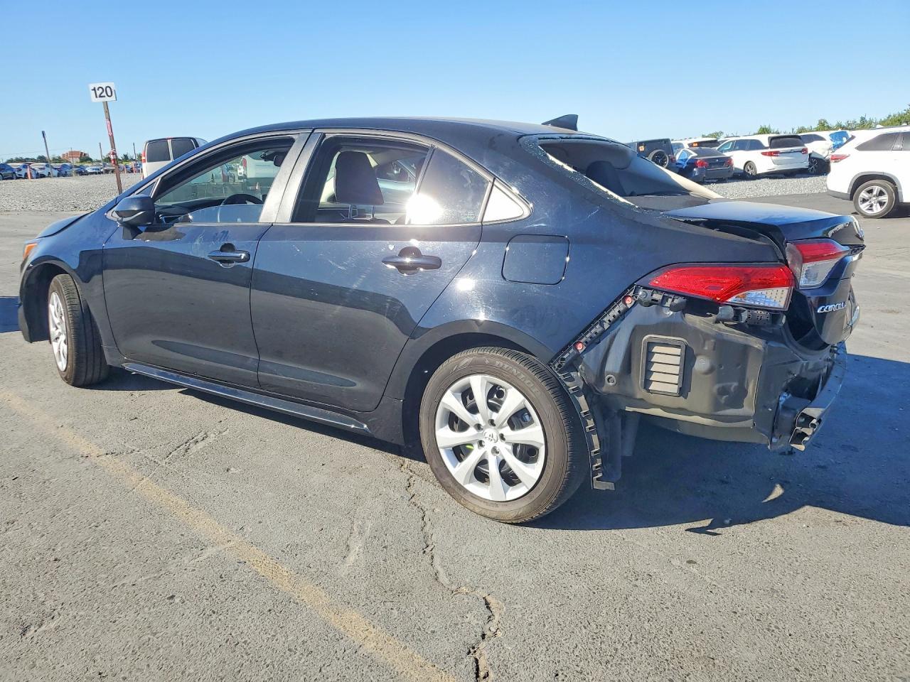 2025 Toyota Corolla Le - Фото 2