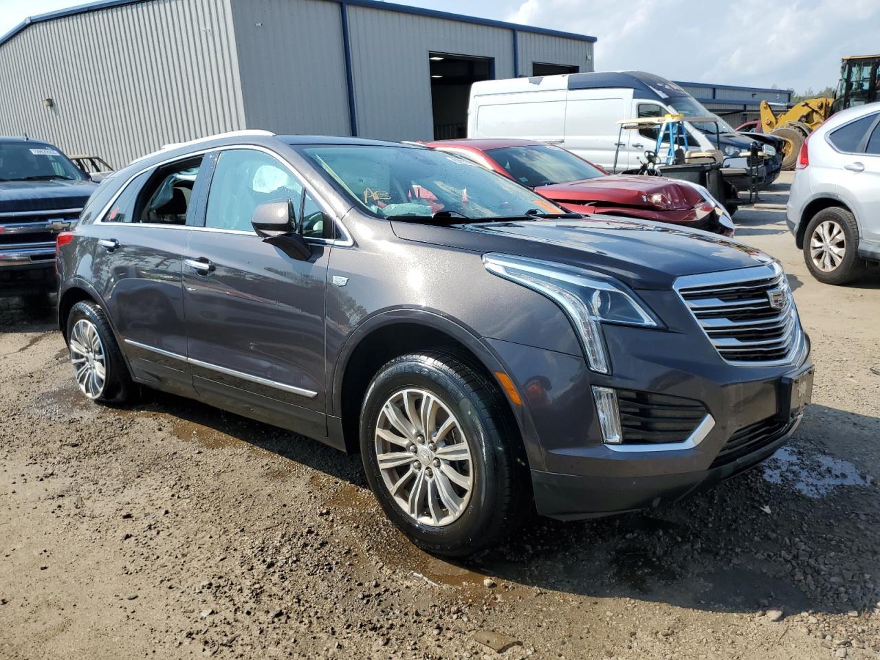 2017 Cadillac Xt5 Luxury - Image 4