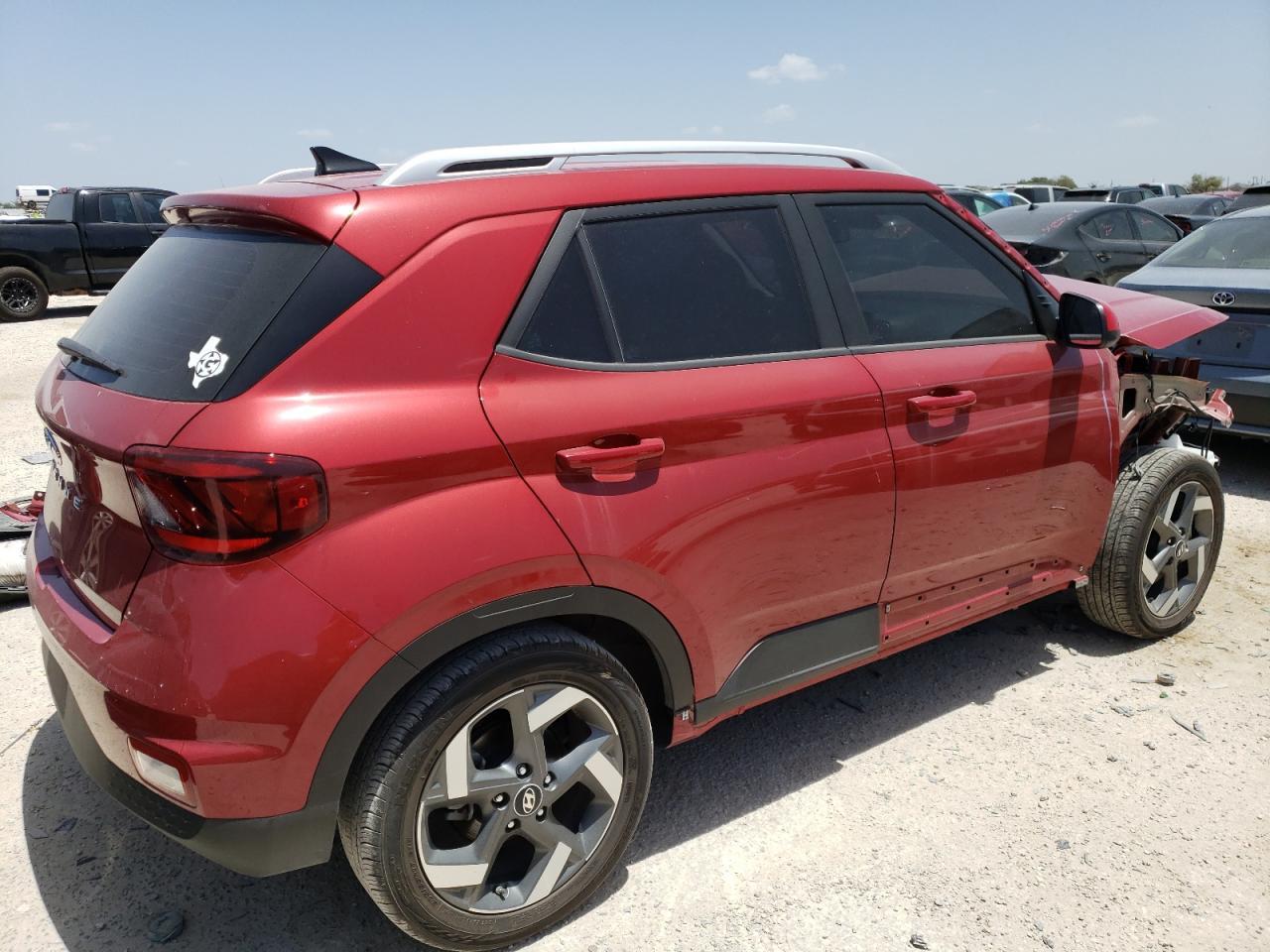 2022 Hyundai Venue Sel - Фото 3