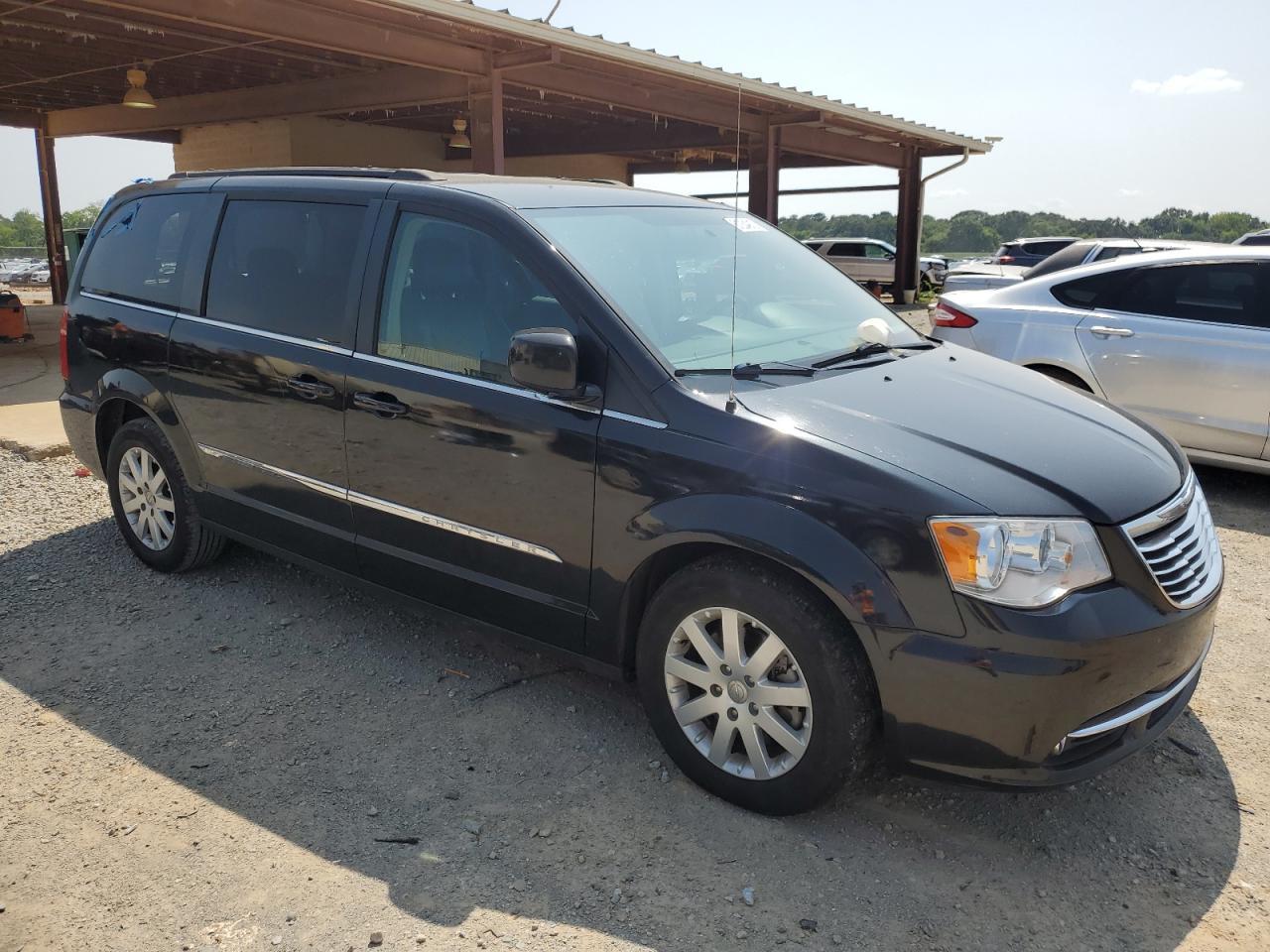 2016 Chrysler Town & Country Touring - Image 4