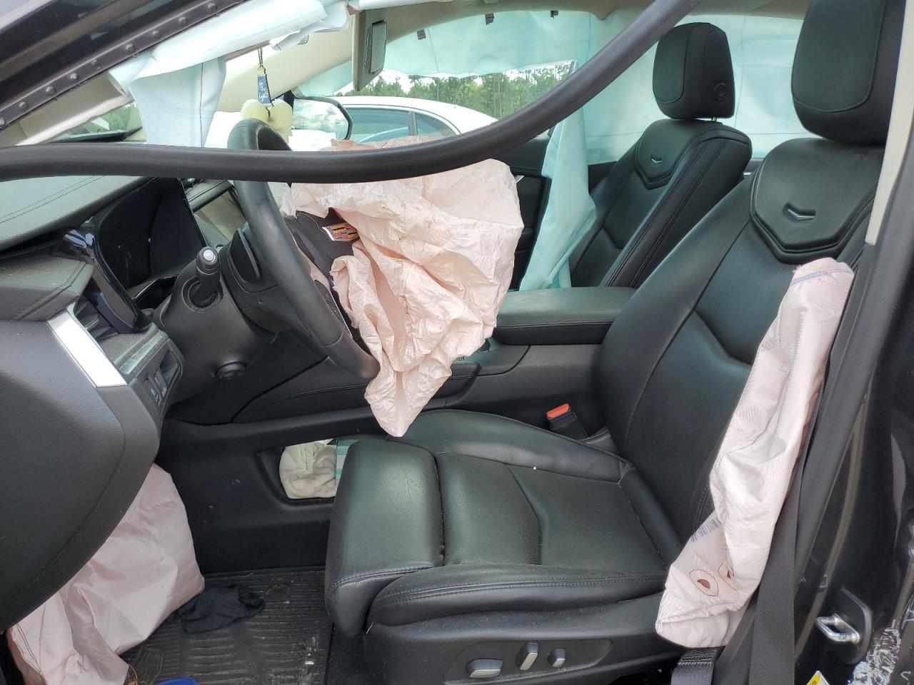 2017 Cadillac Xt5 Luxury - Image 7