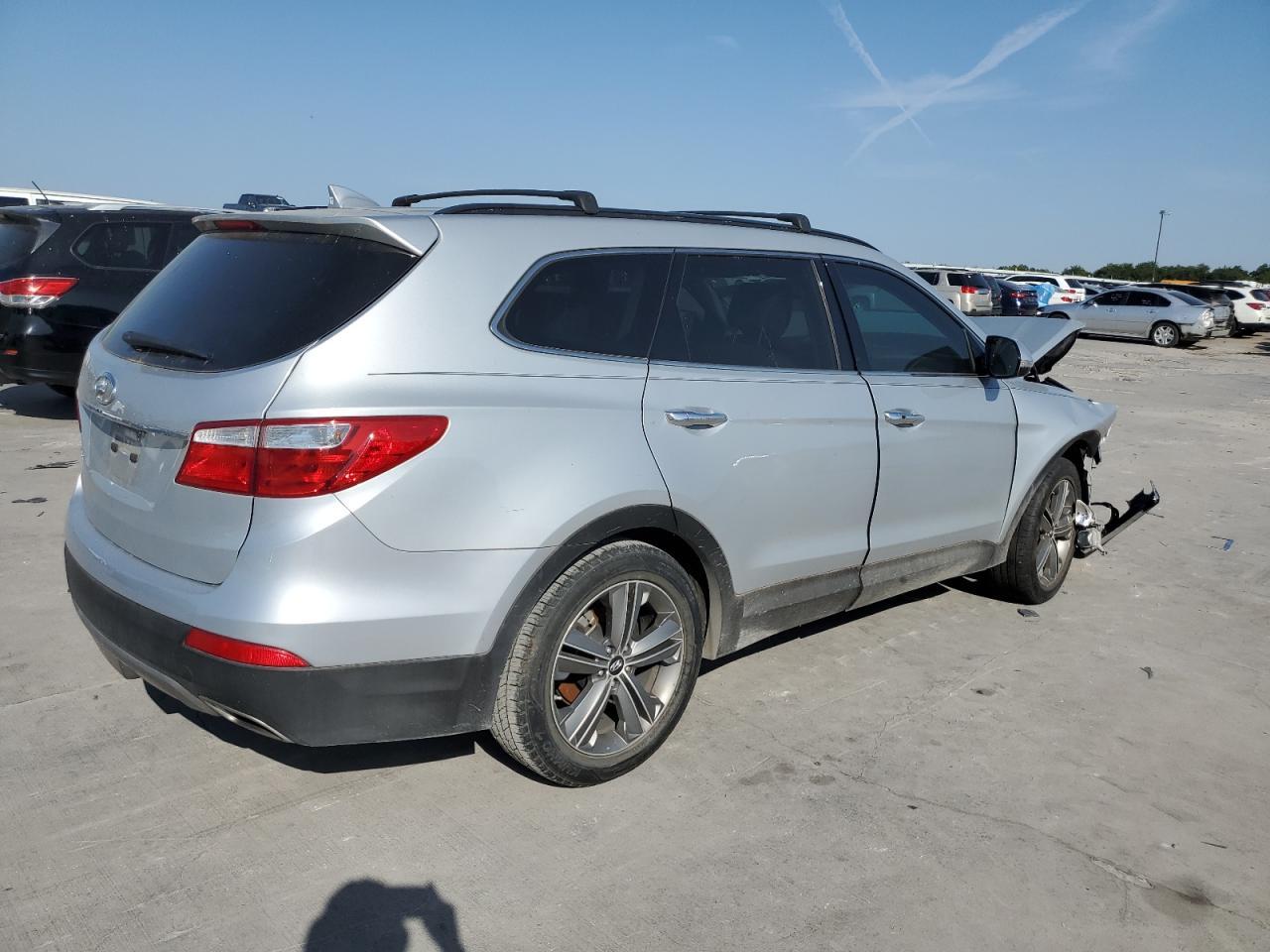 2014 Hyundai Santa Fe Gls Gls - Image 3