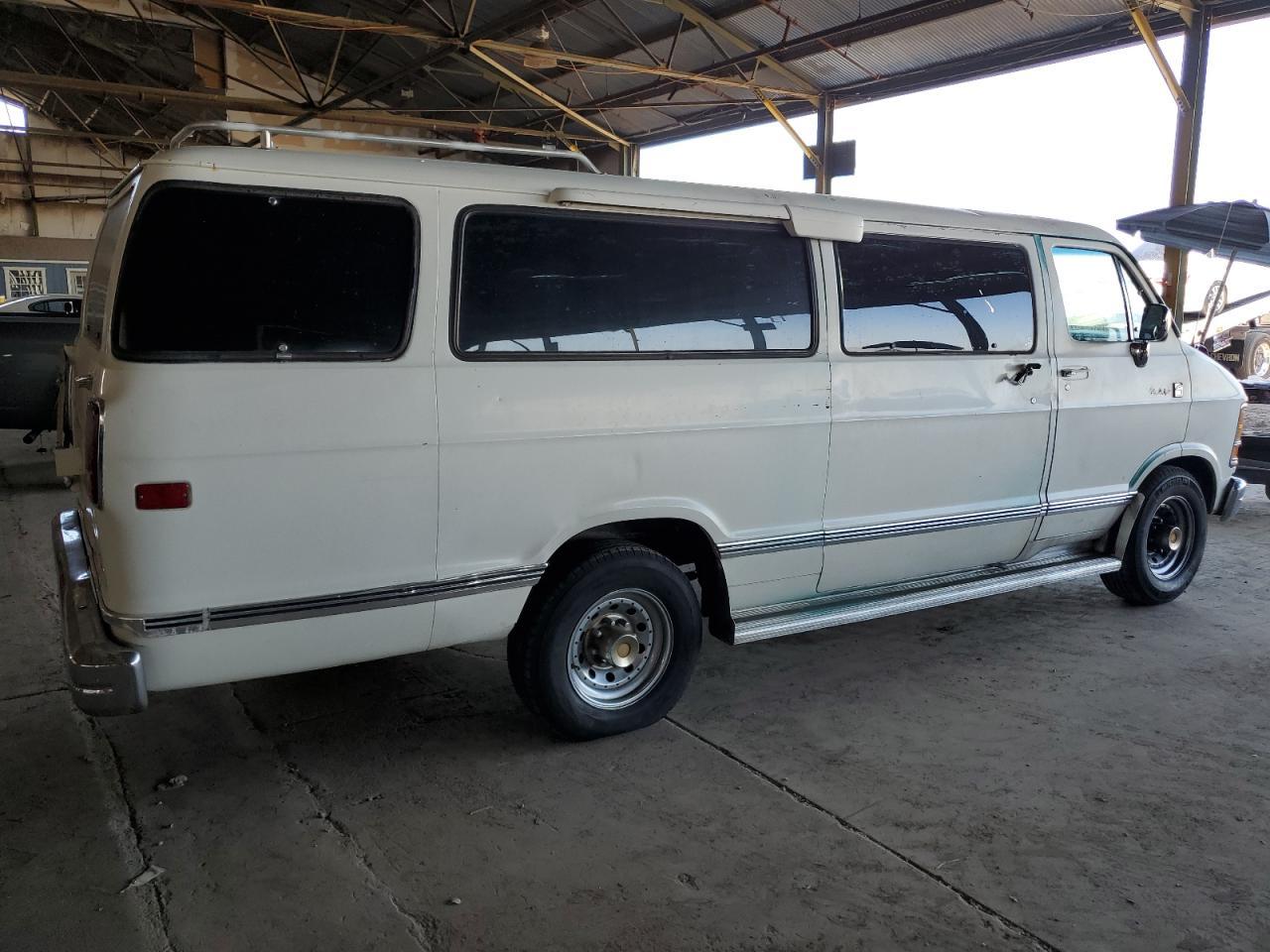 1986 Dodge Ram Wagon B350 - Image 3