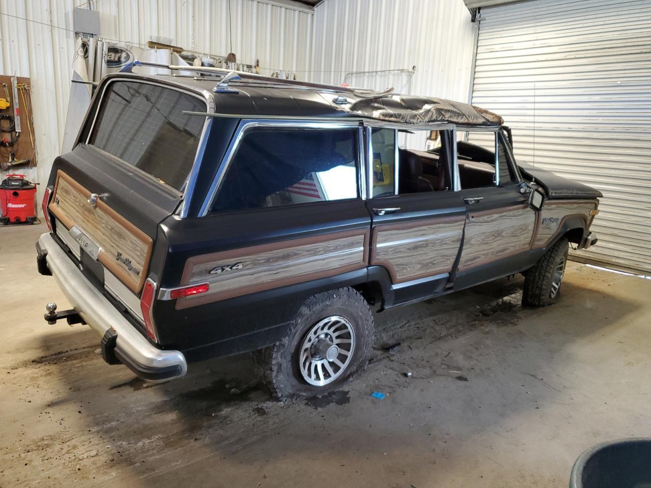 1988 Jeep Grand Wagoneer - Фото 3