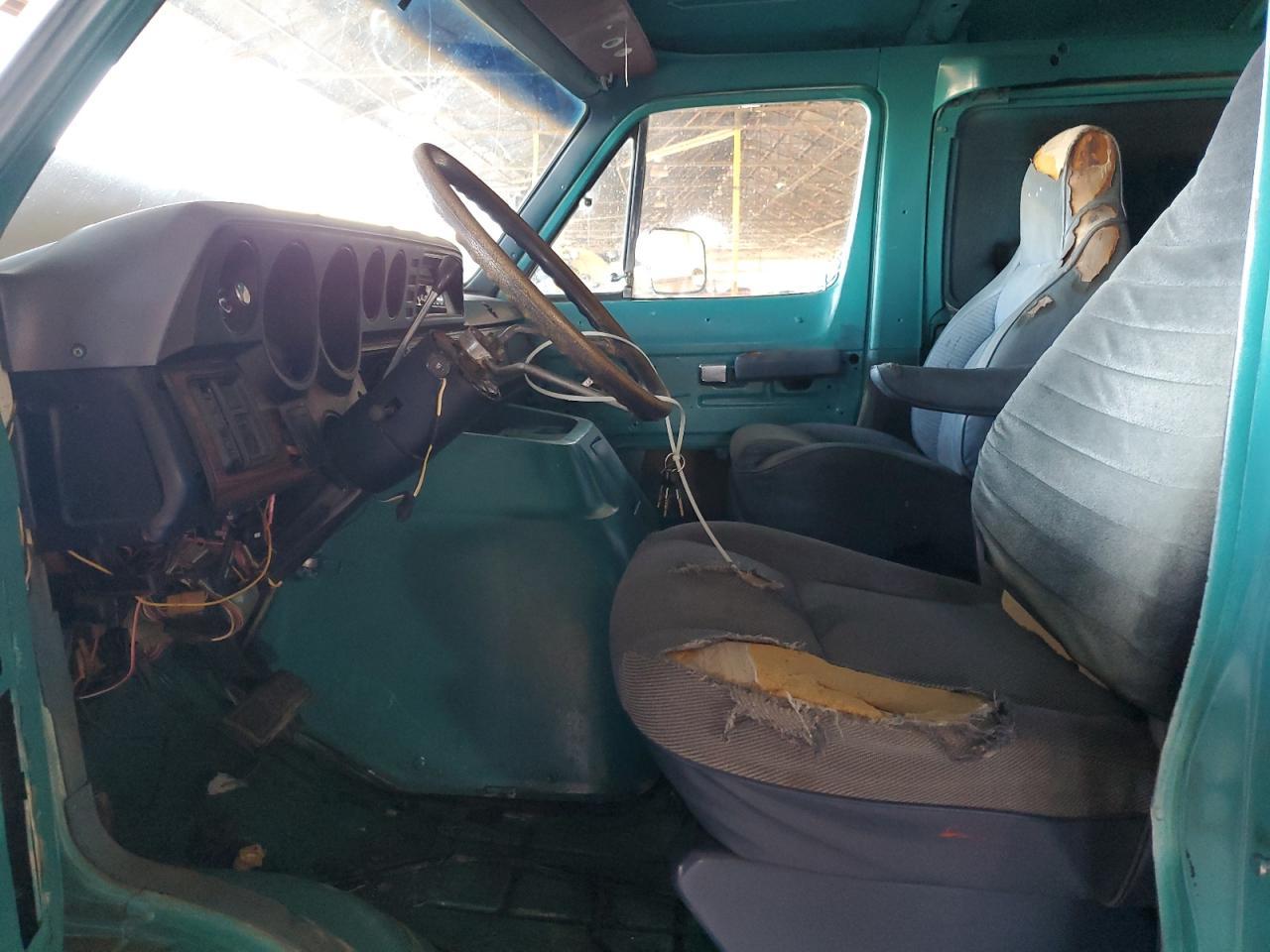 1986 Dodge Ram Wagon B350 - Image 7