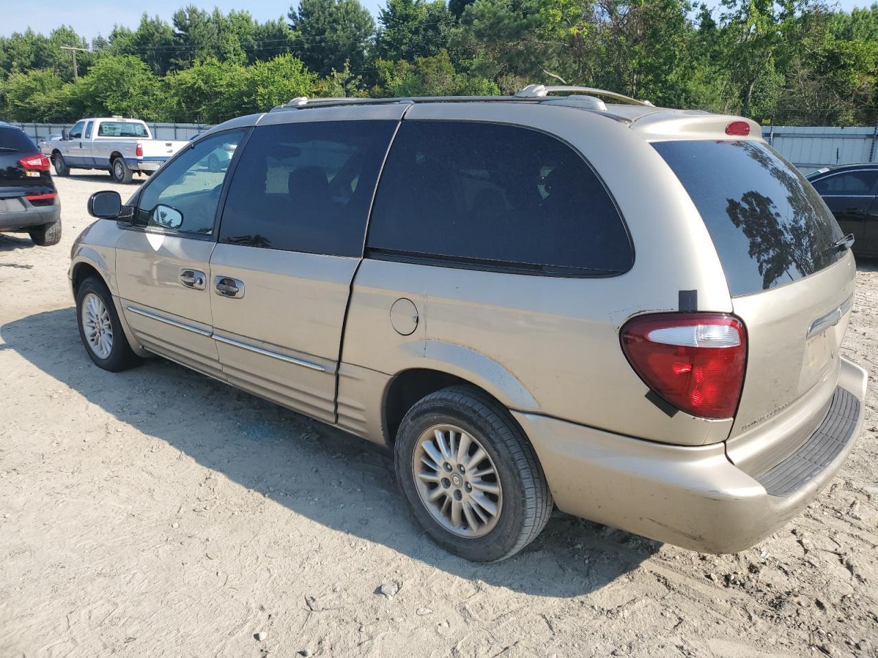 2003 Chrysler Town And C - Фото 2