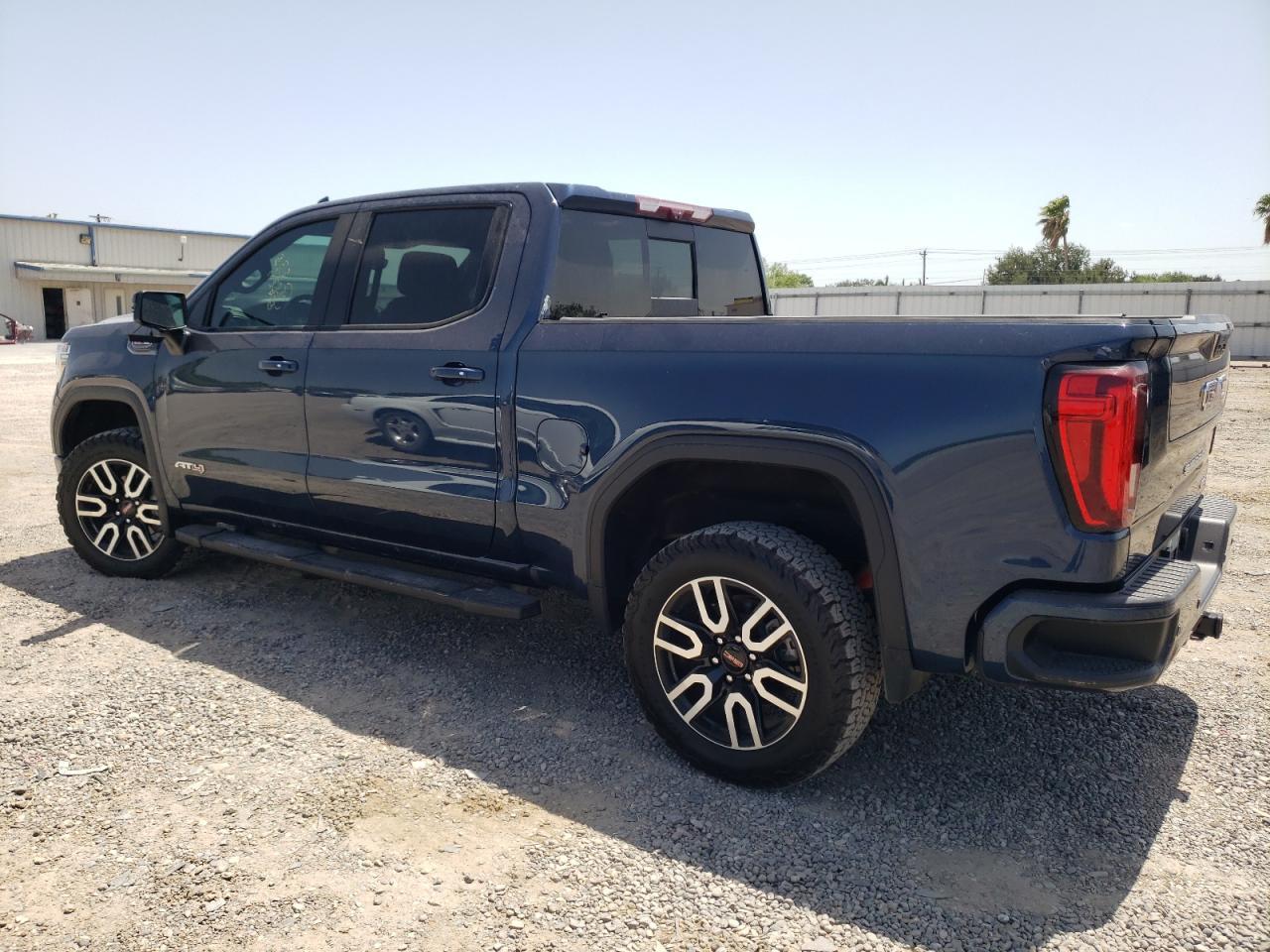 2020 GMC Sierra K1500 At4 - Фото 2