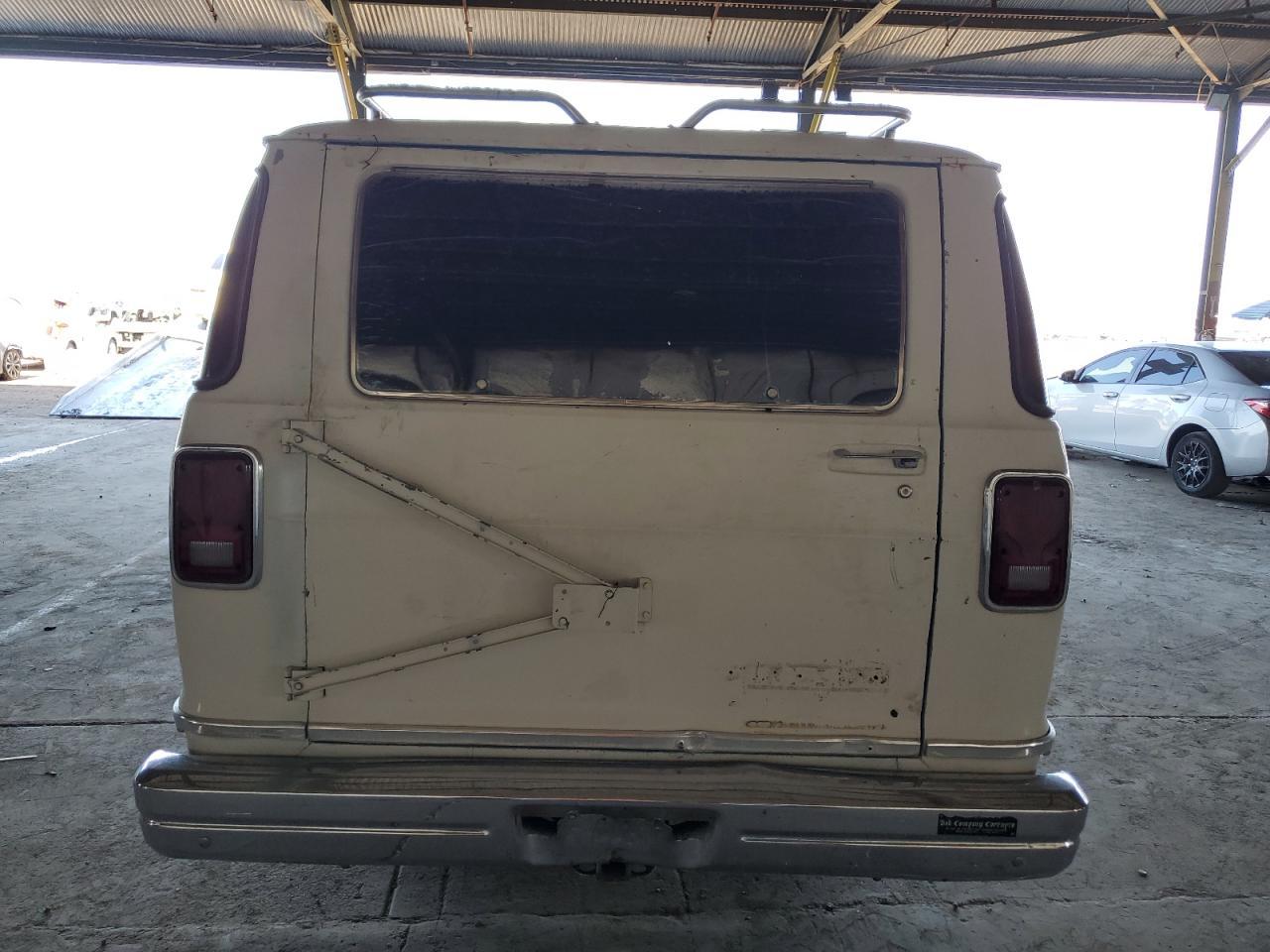 1986 Dodge Ram Wagon B350 - Image 6