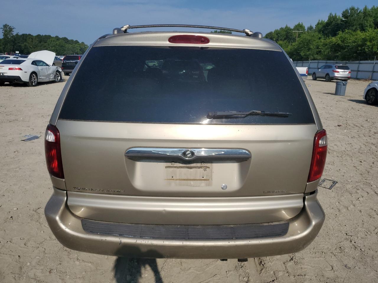 2003 Chrysler Town And C - Фото 6