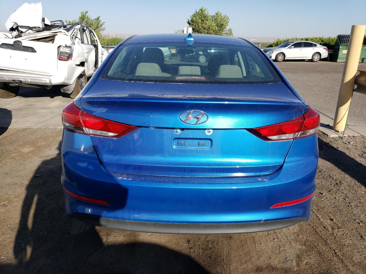 2018 Hyundai Elantra Se - Image 6