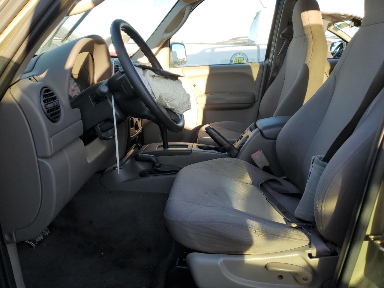 2003 Jeep Liberty - Фото 7