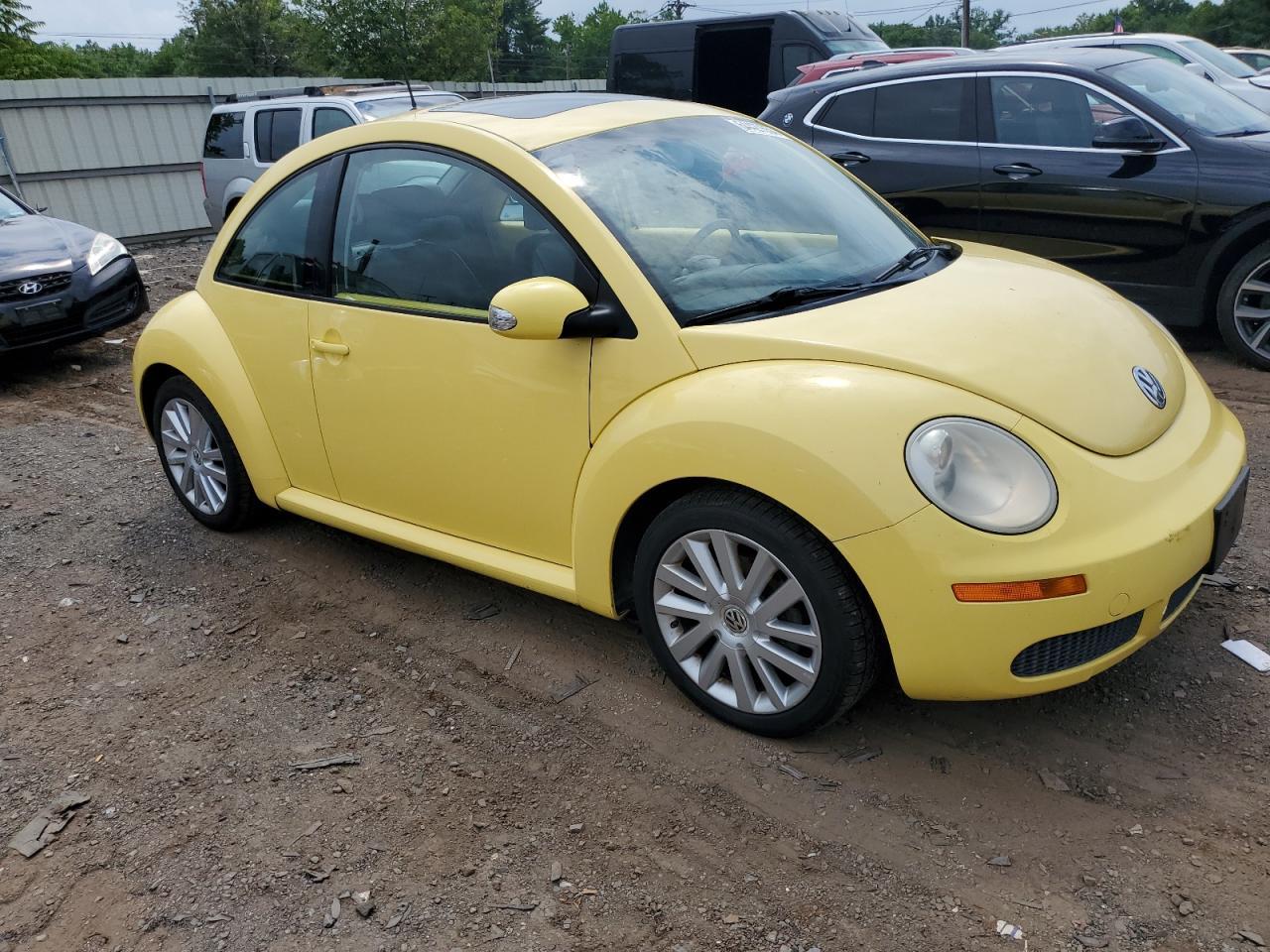 2008 Volkswagen New Beetle S - Фото 4
