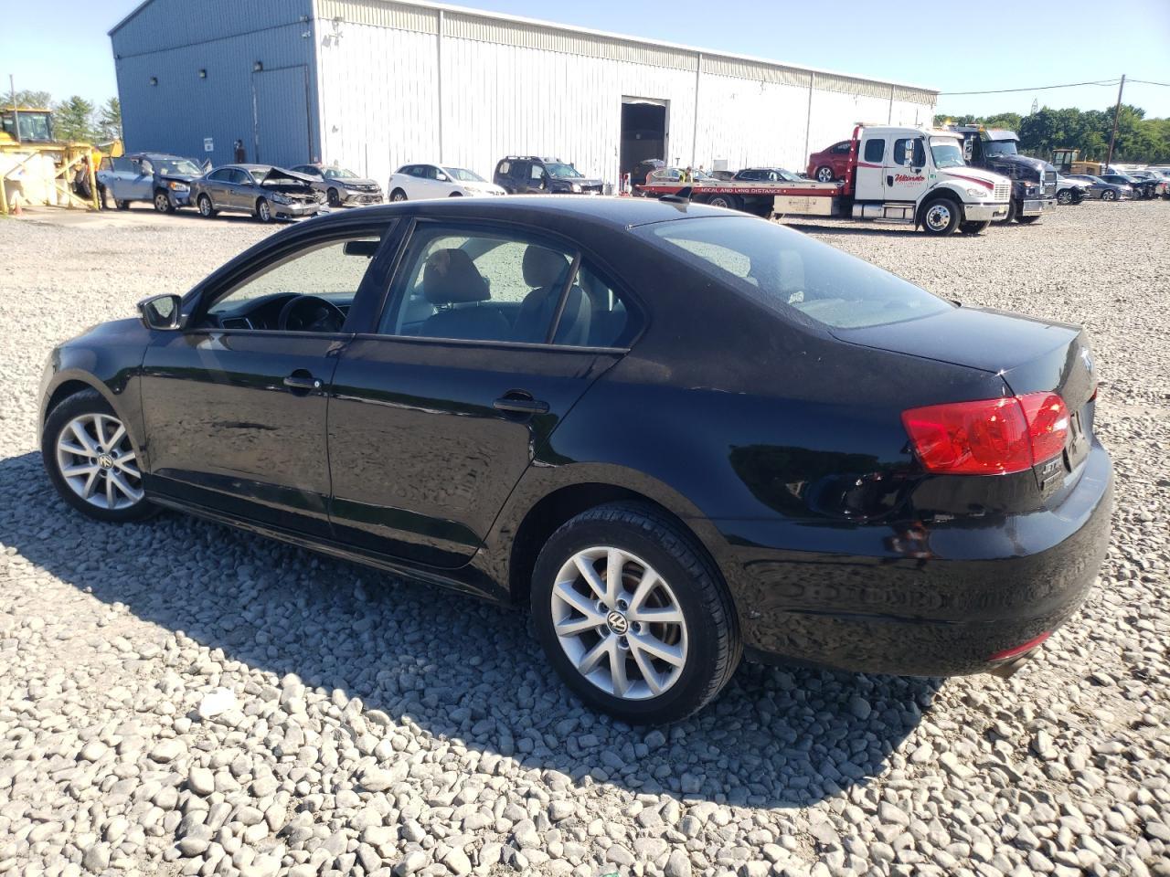 2012 Volkswagen Jetta Se - Image 2