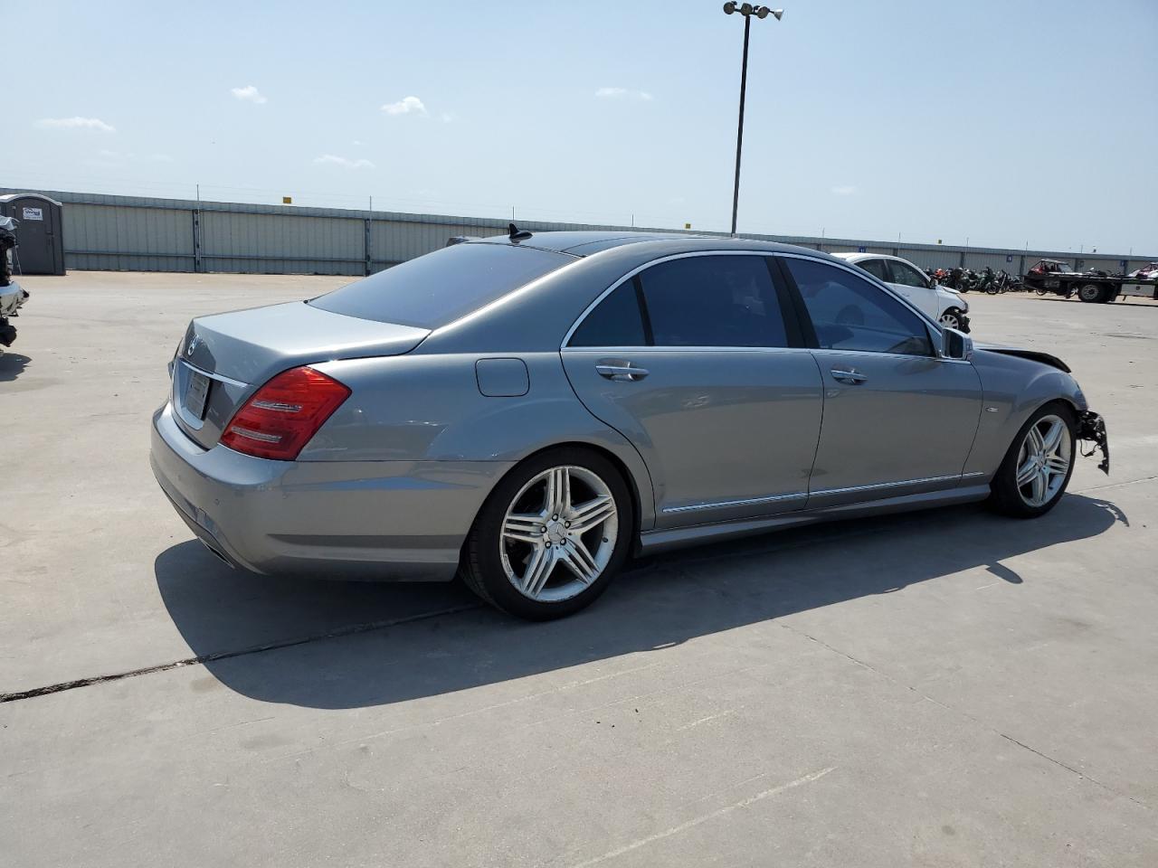 2012 Mercedes-Benz S 550 - Фото 3
