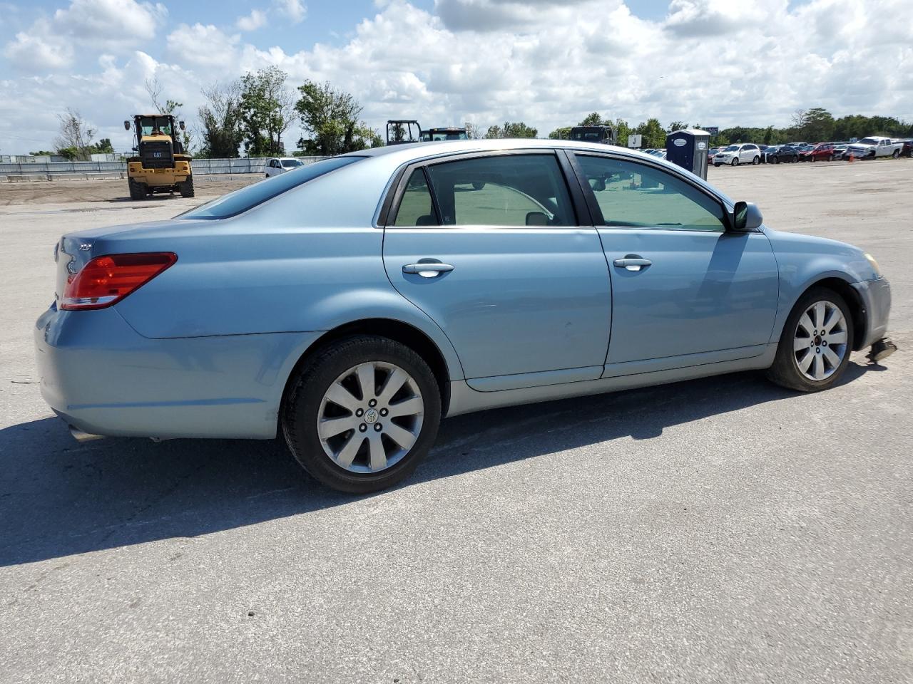 2006 Toyota Avalon Xl - Image 3