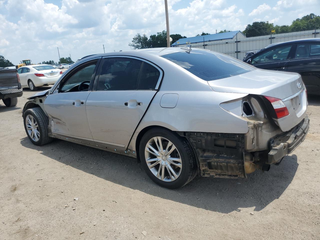 2013 Hyundai Genesis 3.8L - Фото 2