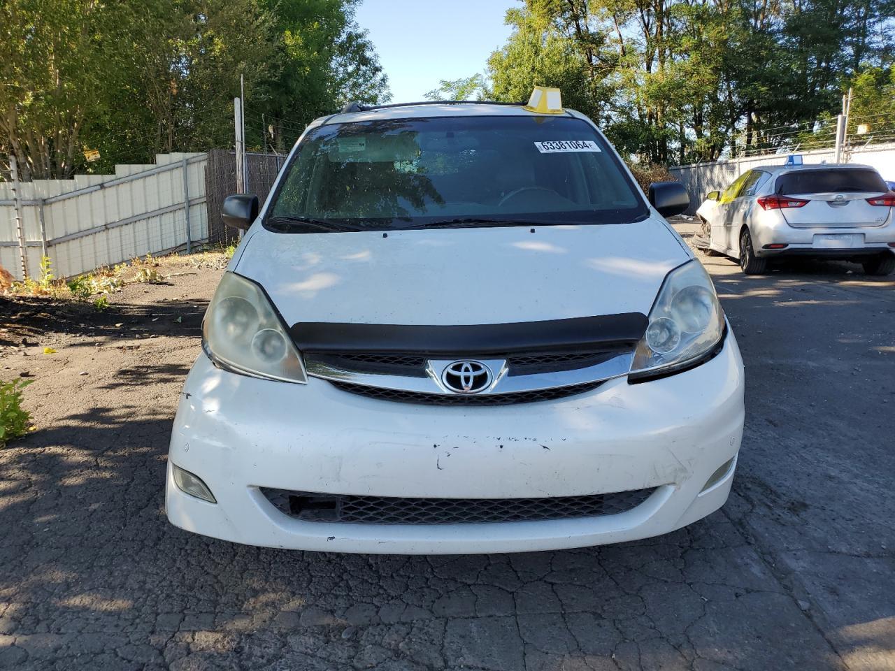 2006 Toyota Sienna - Фото 5