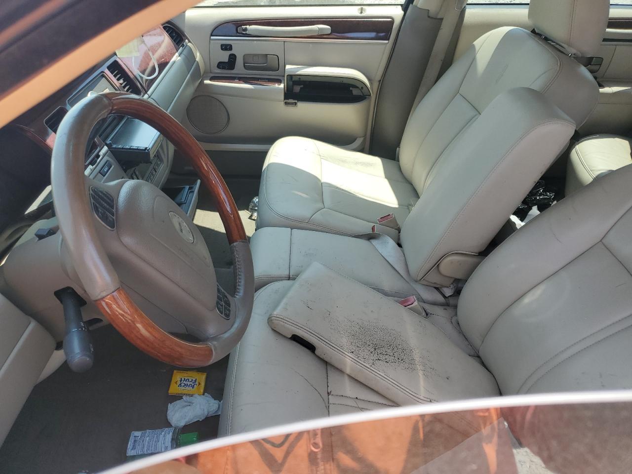 2004 Lincoln Town Car Ultimate Long Wheelbase - Image 7