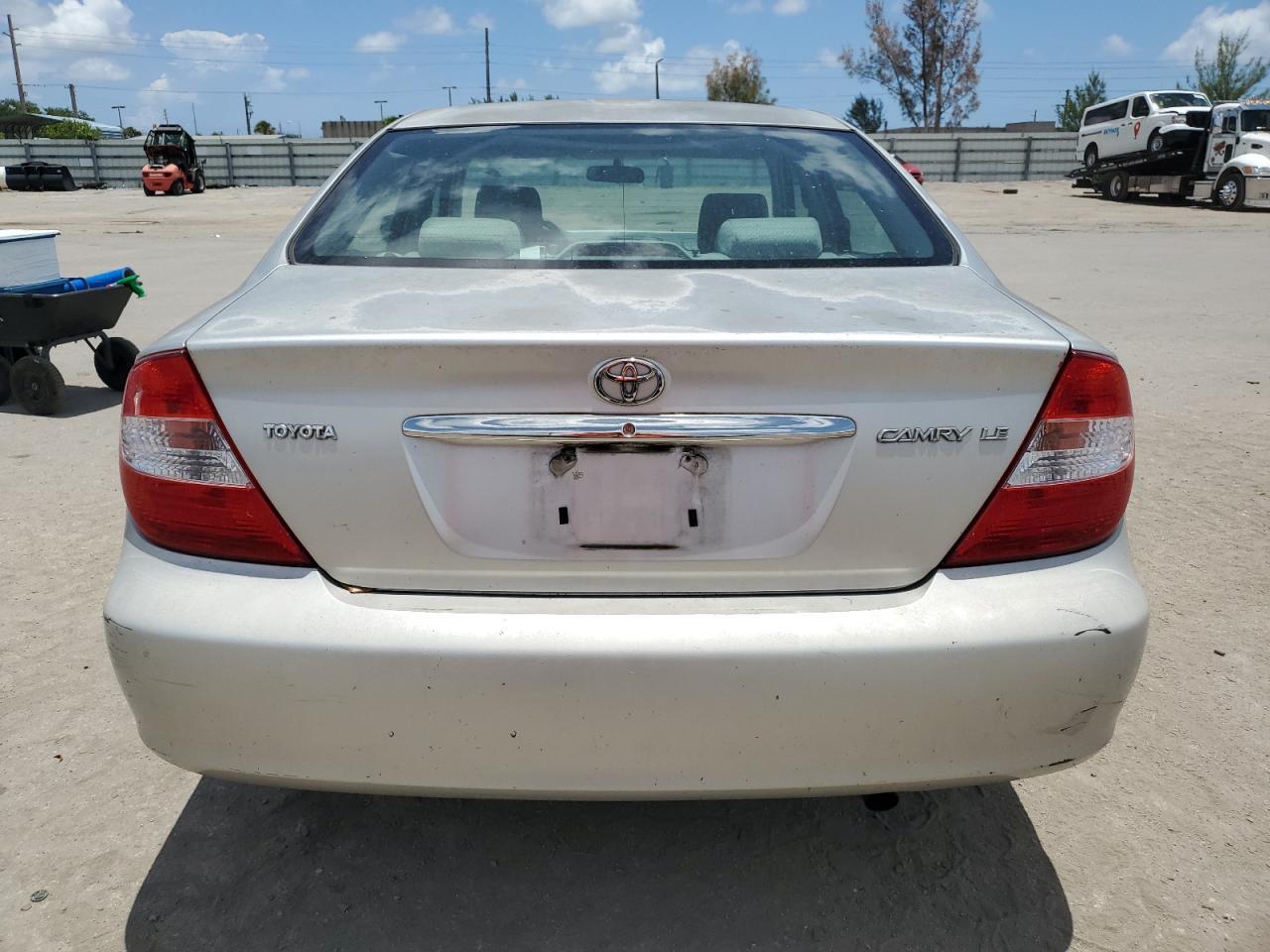 2004 Toyota Camry Le - Фото 6