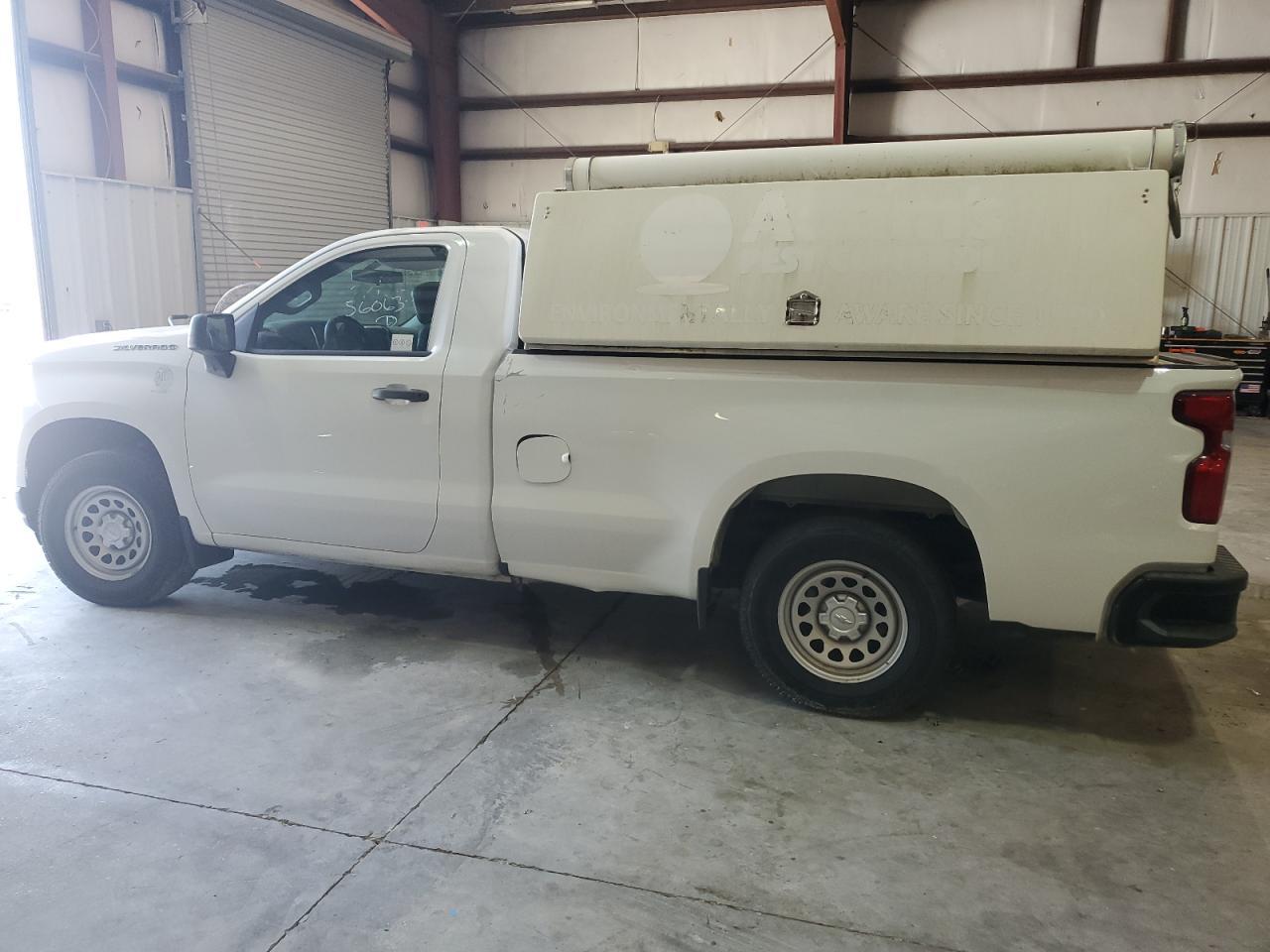 2020 Chevrolet Silverado C1500 - Фото 2