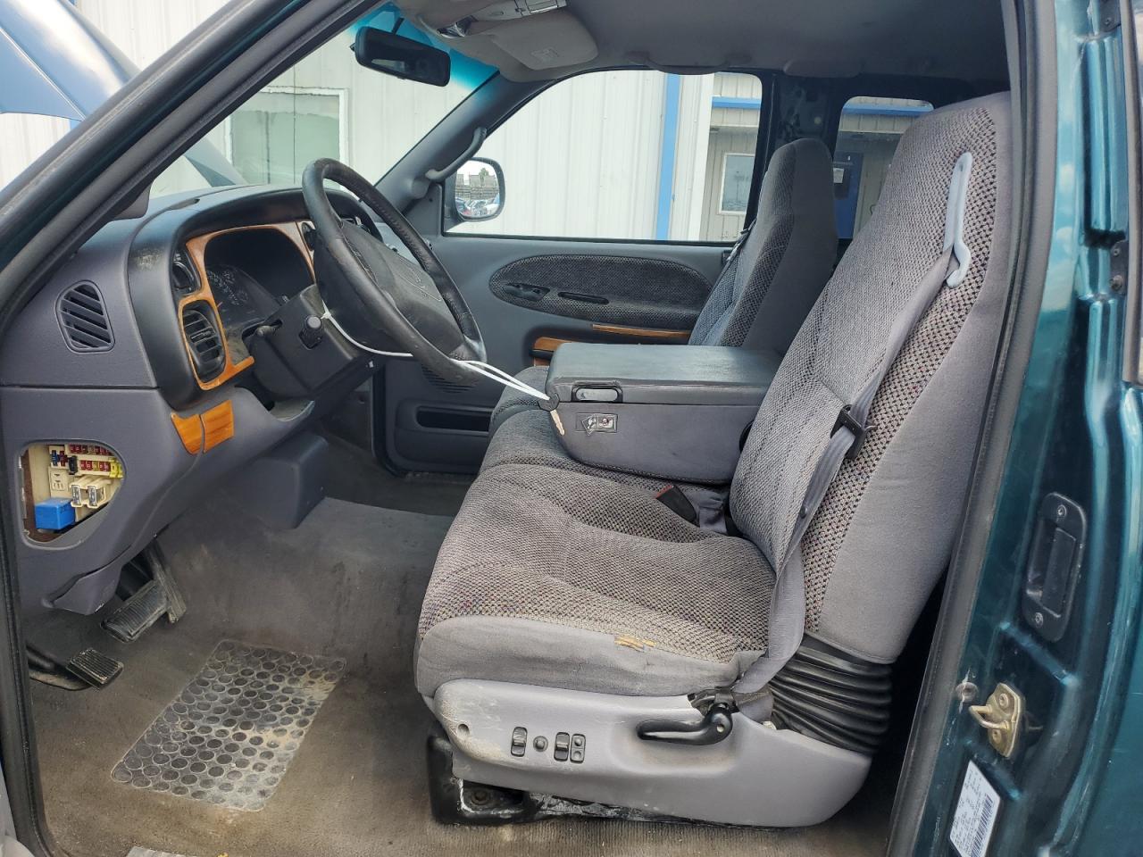 1999 Dodge Ram 1500 - Image 7