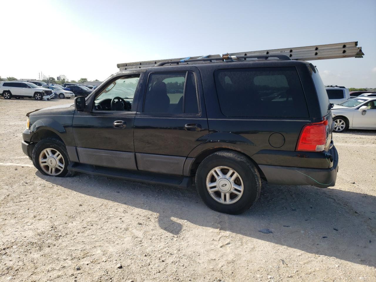2005 Ford Expedition Xlt - Image 2