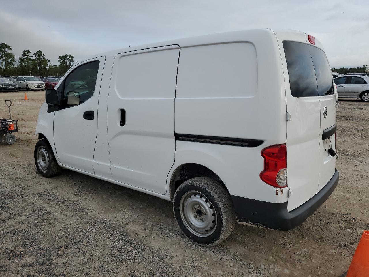 2015 Nissan Nv200 2.5S - Фото 2