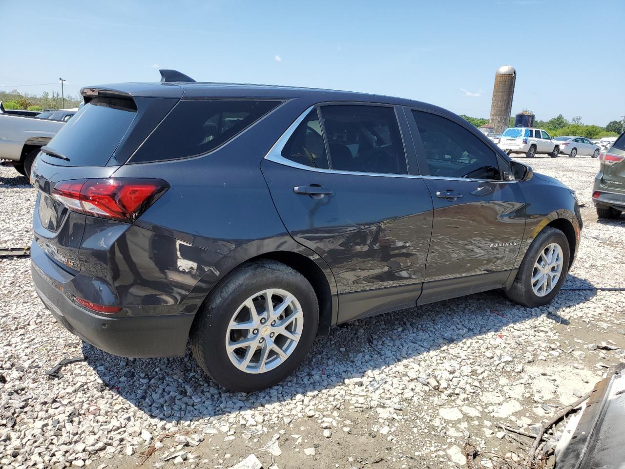 2022 Chevrolet Equinox Lt - Image 3