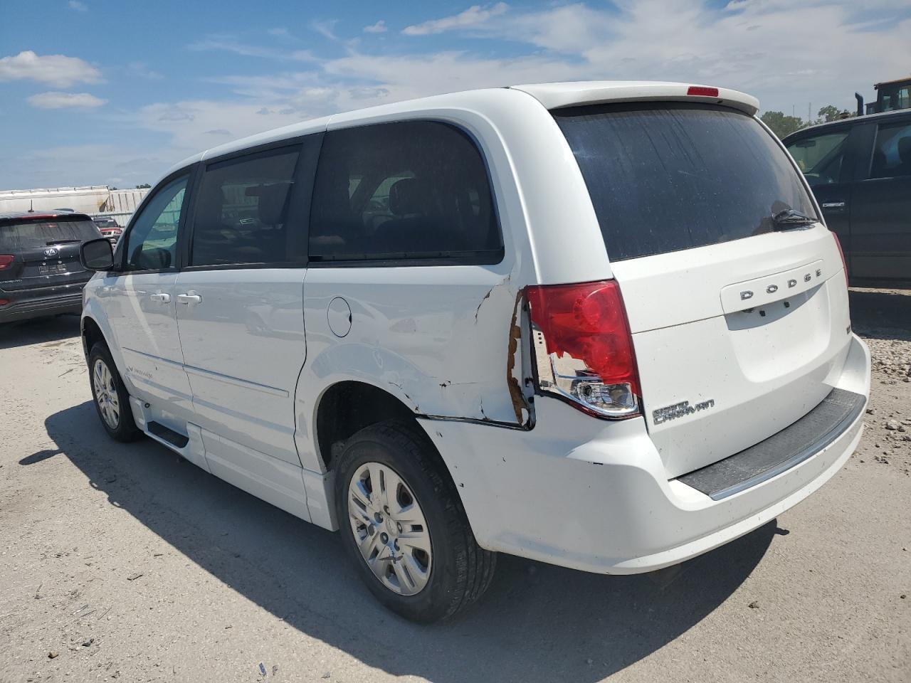 2017 Dodge Grand Caravan Se - Фото 2