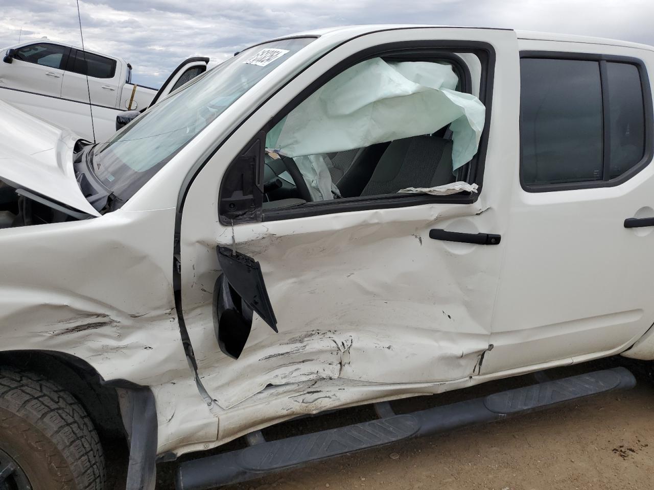 2021 Nissan Frontier S - Фото 7
