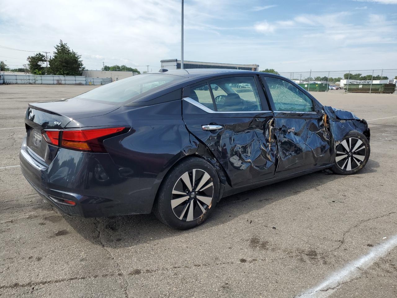 2022 Nissan Altima Sv - Фото 3
