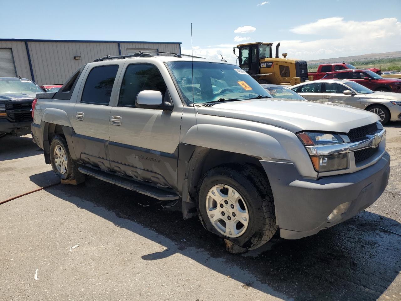 2004 Chevrolet Avalanche K1500 - Image 4