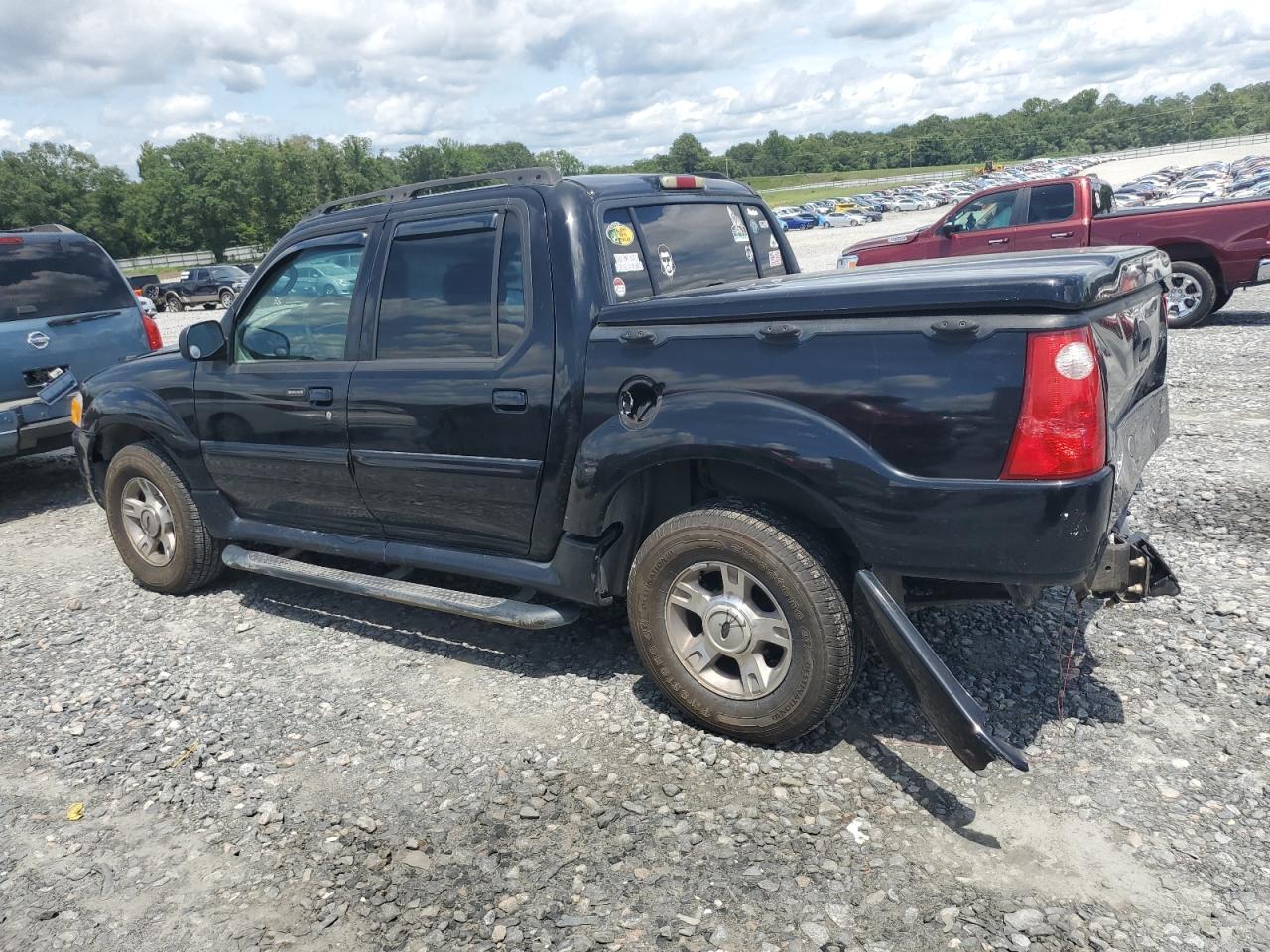 2004 Ford Explorer S - Image 2