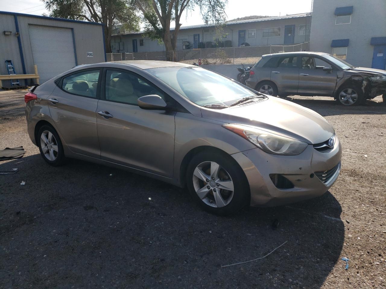 2013 Hyundai Elantra Gls - Image 4