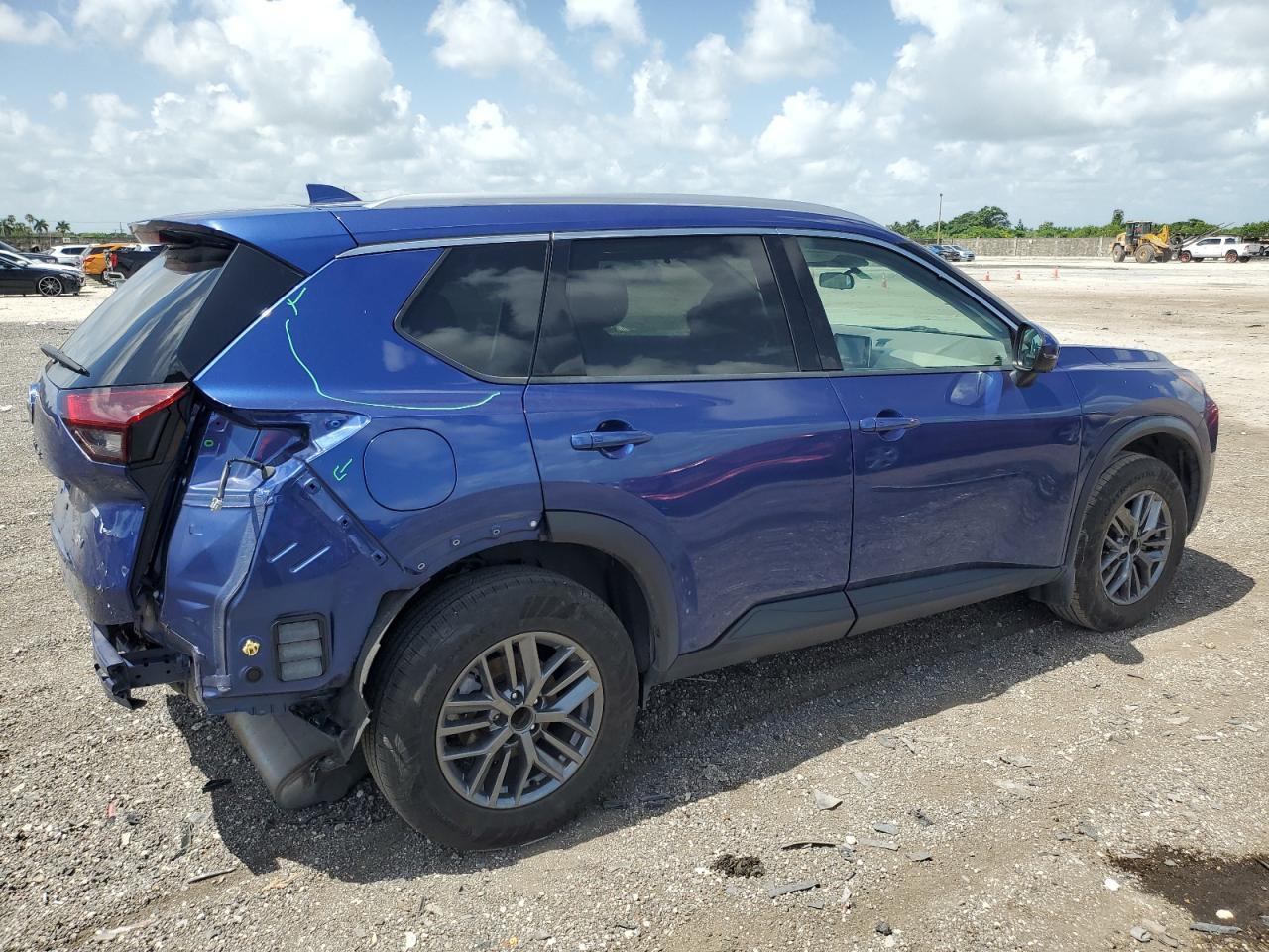 2021 Nissan Rogue Sv - Image 3
