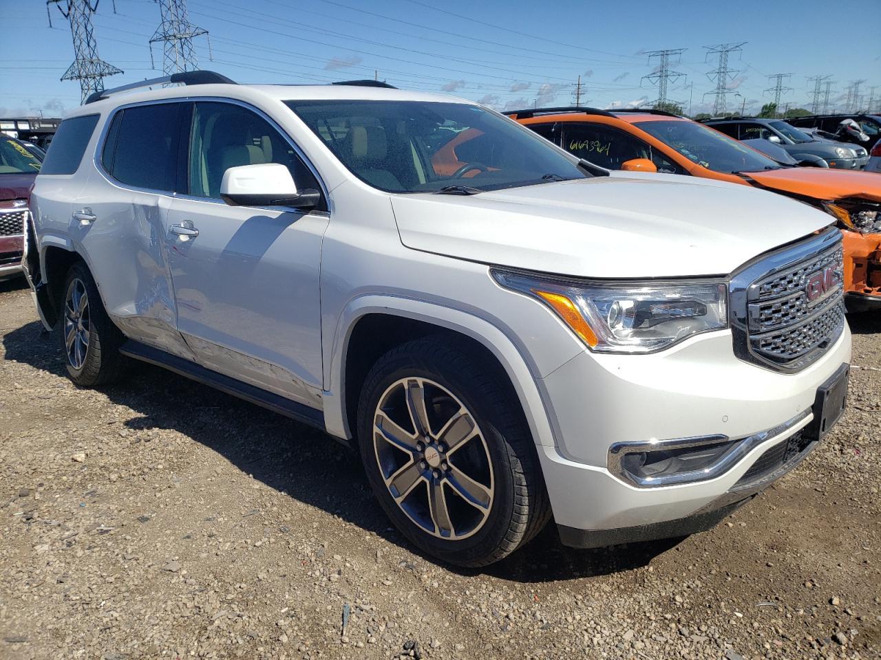 2017 GMC Acadia Denali - Фото 4