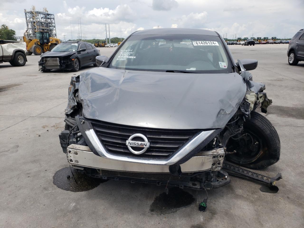 2018 Nissan Altima 2.5 - Image 5