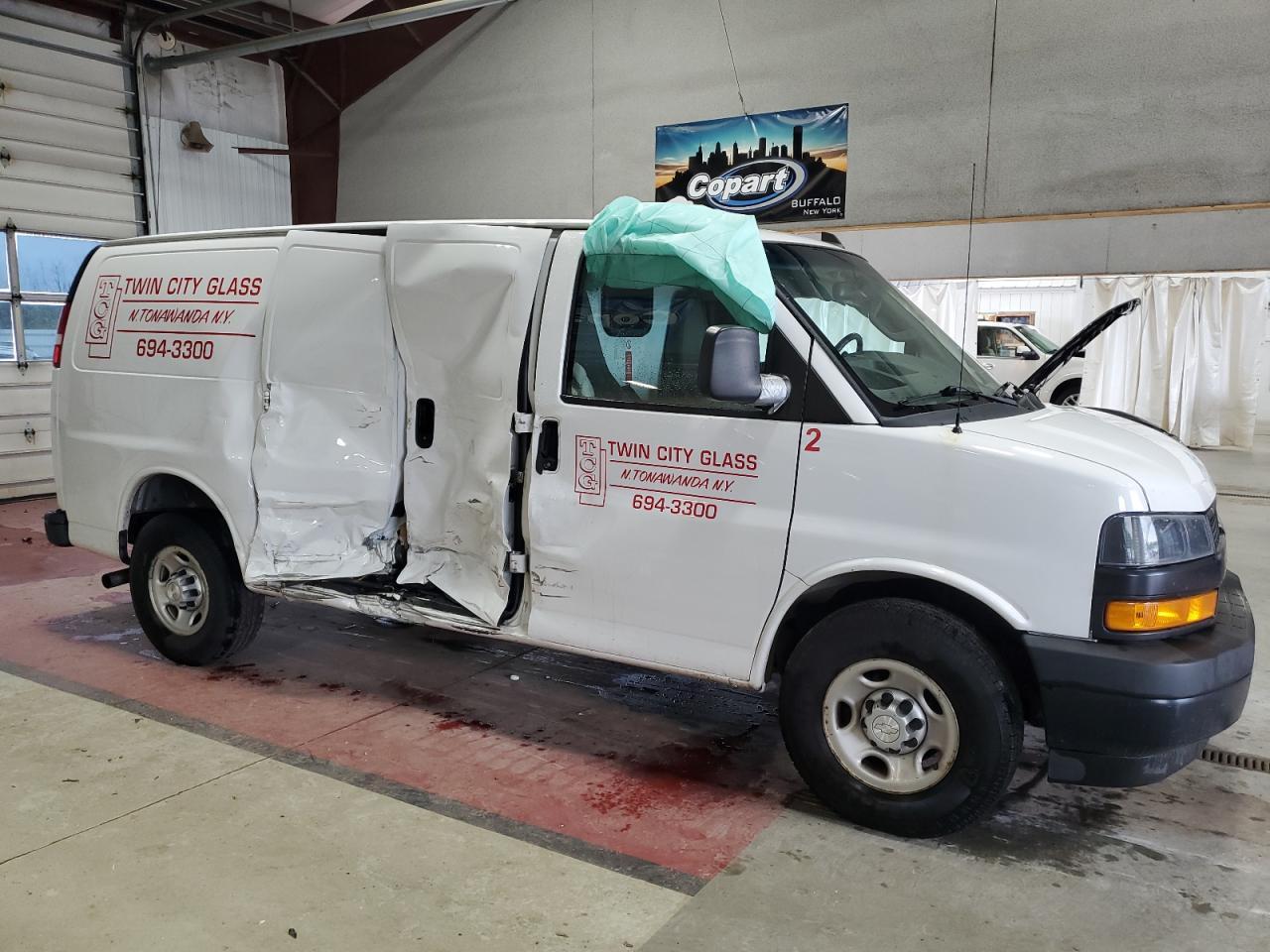 2018 Chevrolet Express G2500 - Фото 4