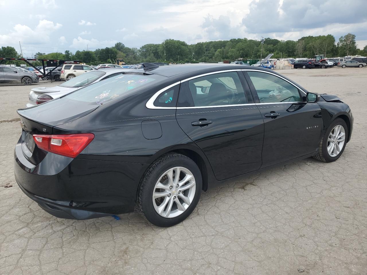 2017 Chevrolet Malibu Lt - Фото 3