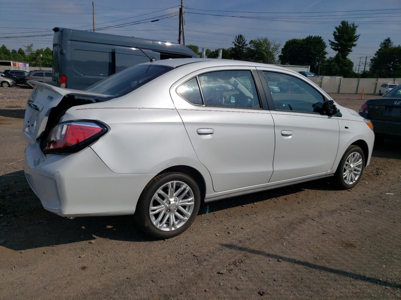 2024 Mitsubishi Mirage G4 Es - Image 3