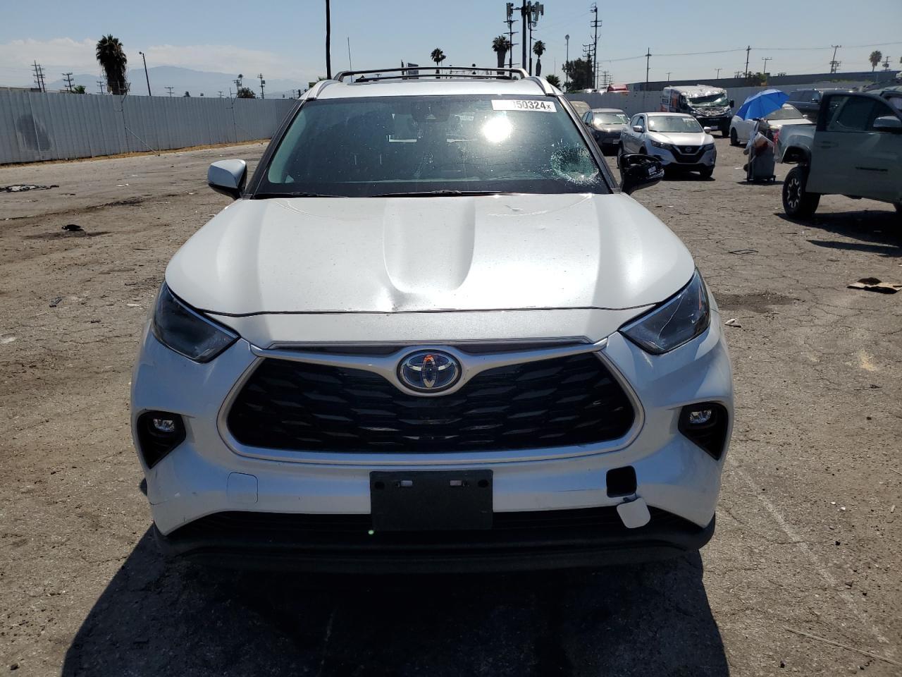 2022 Toyota Highlander Hybrid Xle - Image 5