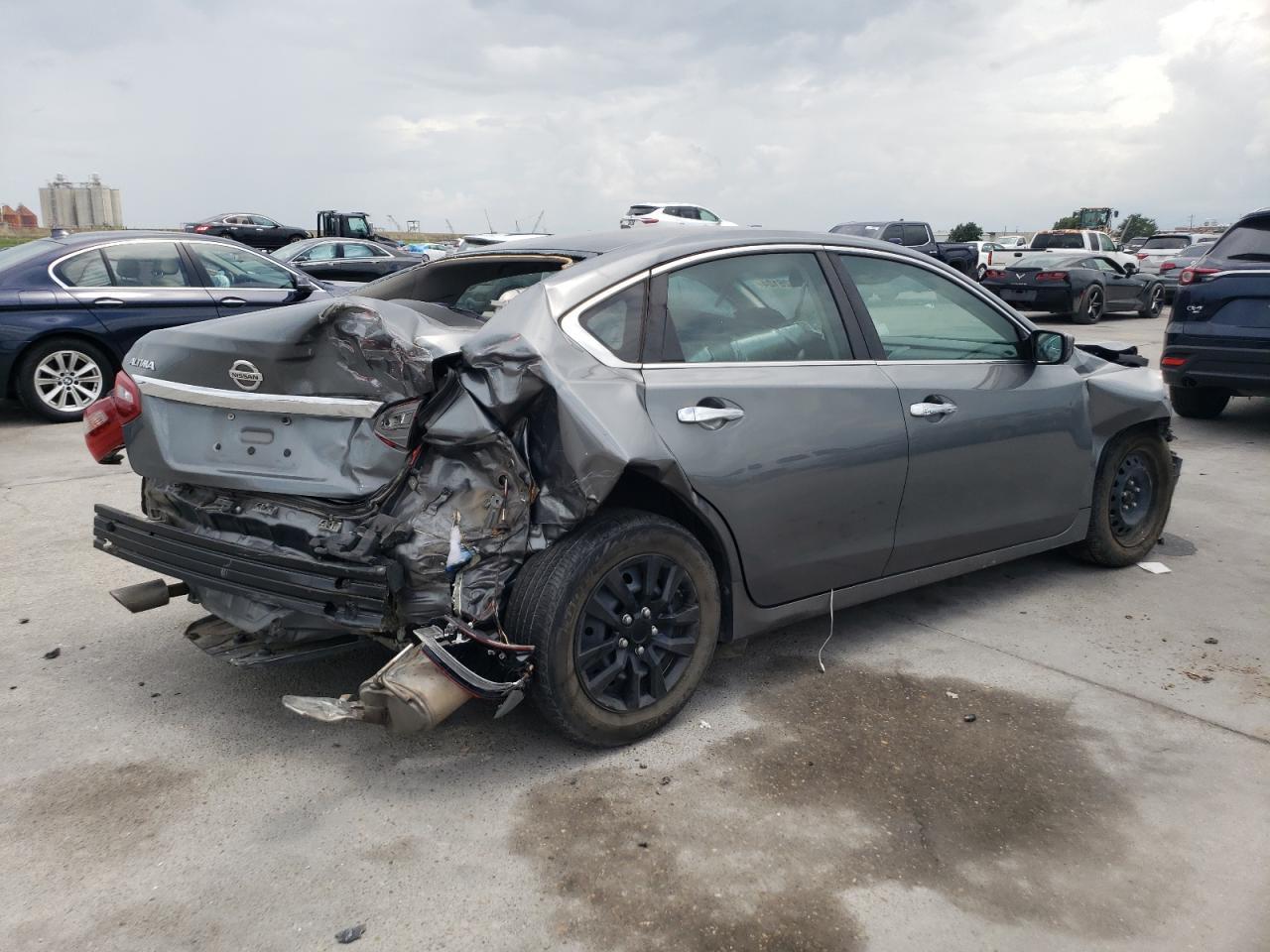 2018 Nissan Altima 2.5 - Image 3