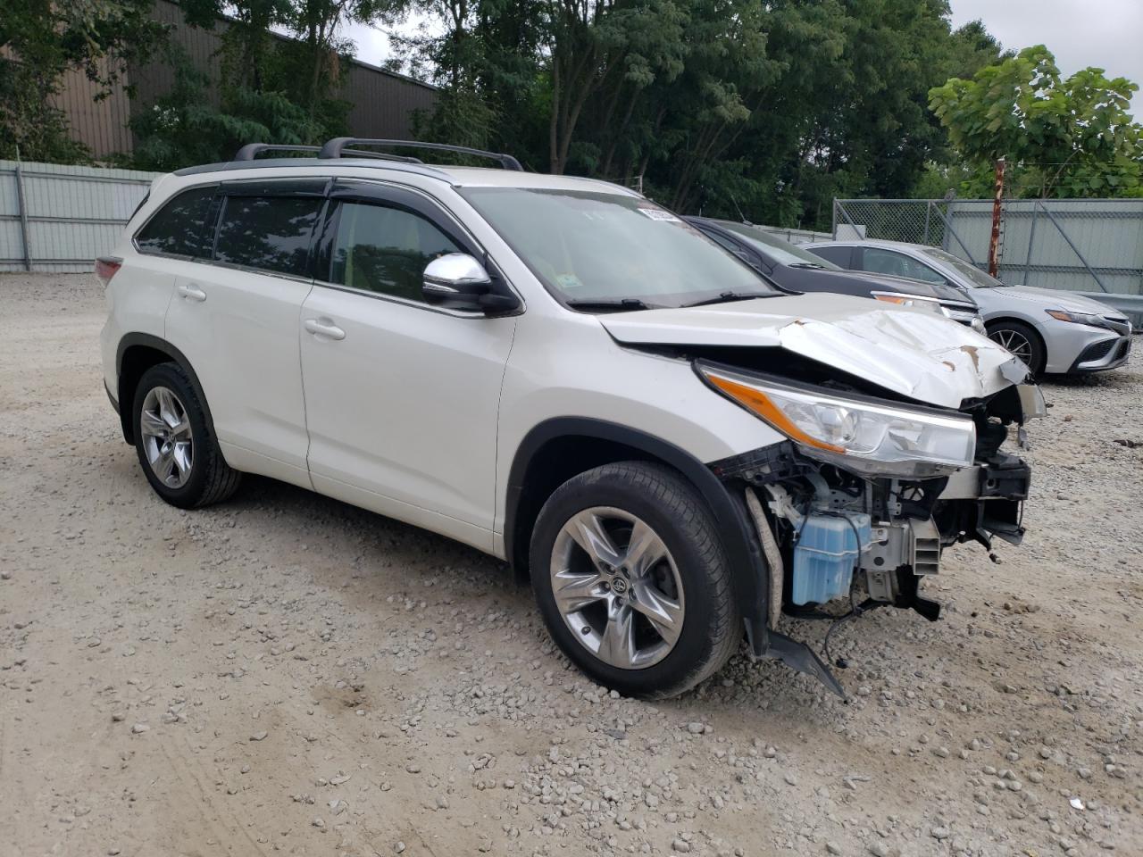 2016 Toyota Highlander Xle - Image 4