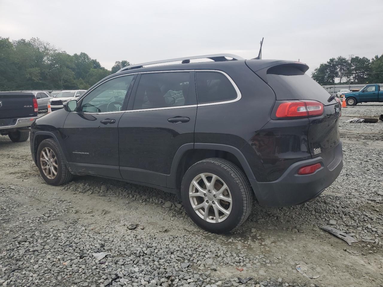 2018 Jeep Cherokee Latitude Plus - Фото 2