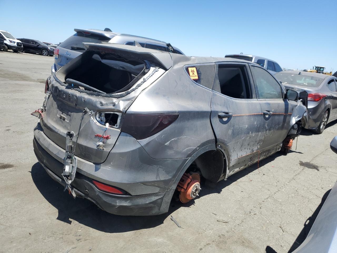 2016 Hyundai Santa Fe Sport - Image 3